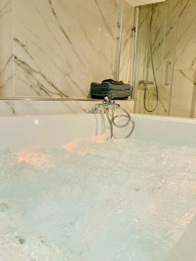 Soothing Jungle Spa Rouen Buitenkant foto